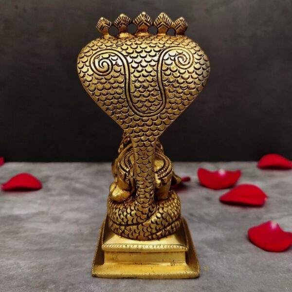 brass nandi with snake height 6 inch