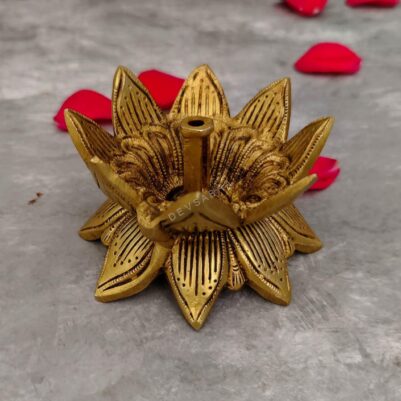 brass oil diya / lamp height 2 inch