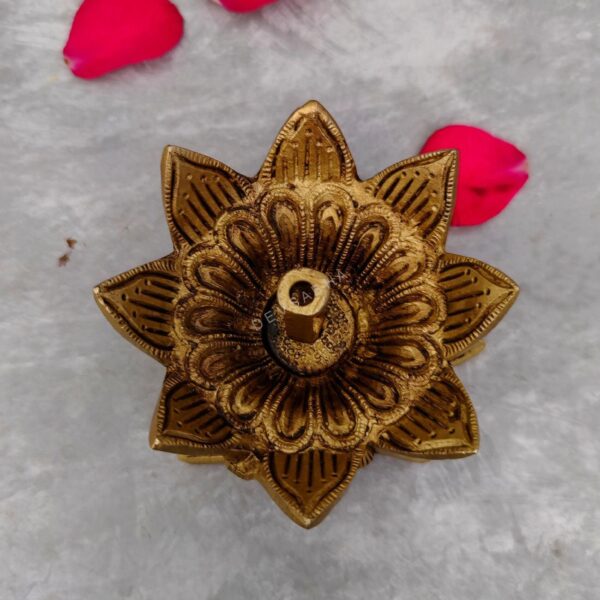 brass oil diya / lamp height 2 inch