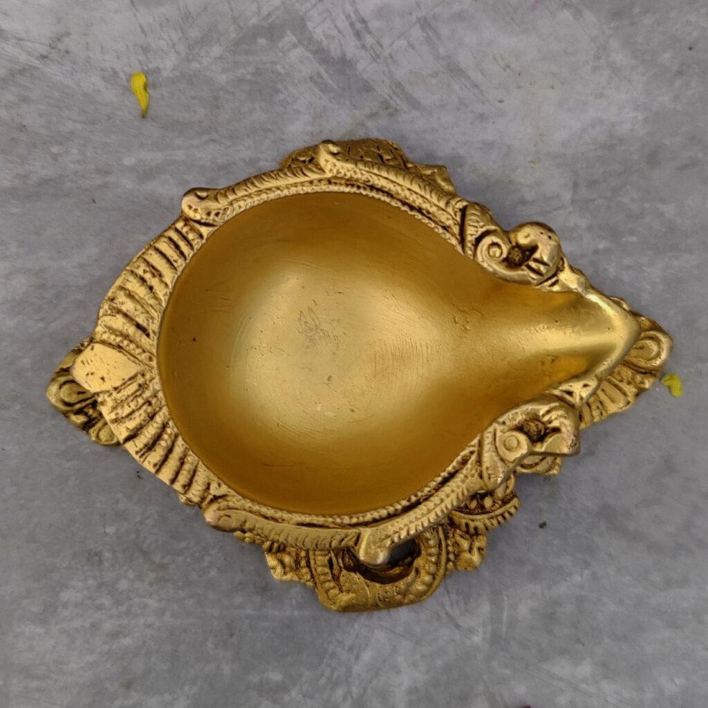 brass oil diya lamp height 3.4 inch