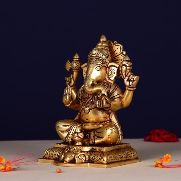 Elegant Brass Lord Ganesha Statue height 8.1 inch