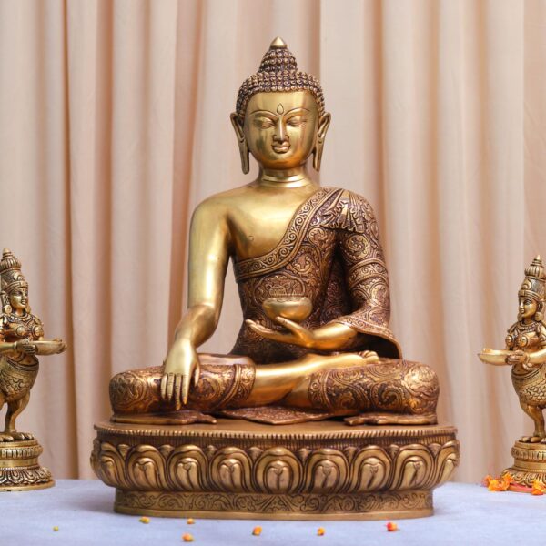 Super fine brass buddha idol height 2 feet