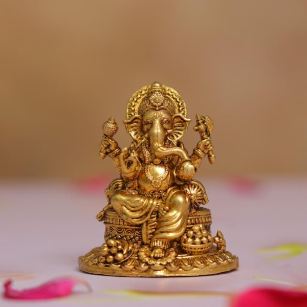 brass ganesh idol height 5 cm