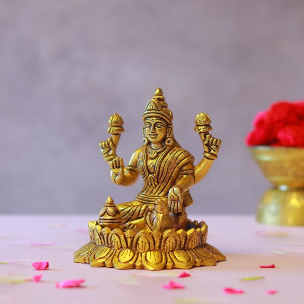 goddess laxmi brass murti height 5.2 inches,