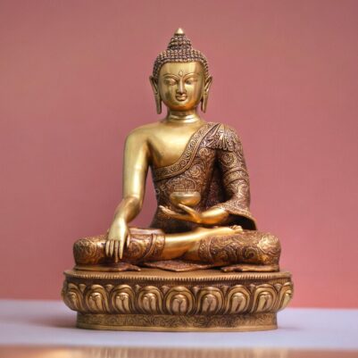 Super fine brass buddha idol height 2 feet