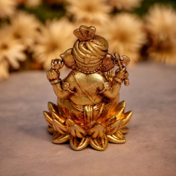 brass pagdi ganesha murti height 4 cm