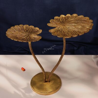 Brass Lotus Flowers 8.5 Inch Beautiful and Elegant Decorative Statue