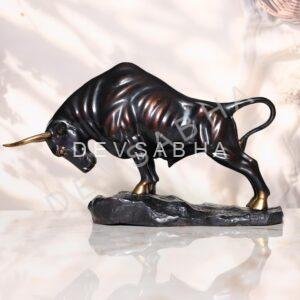 8-Inch Brass Charging Bull with Black Patina – Powerful Decor