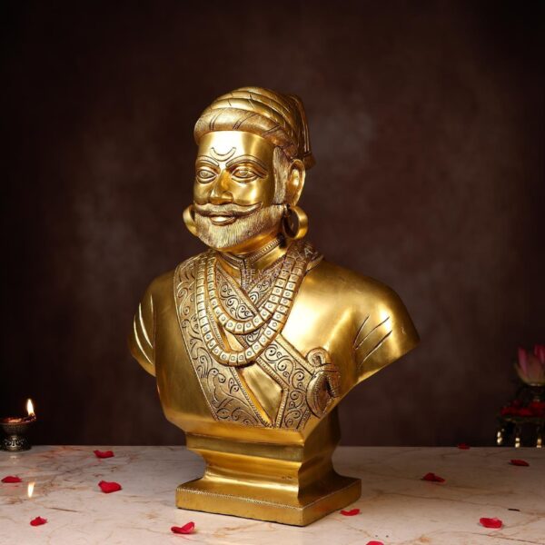 Large Size Brass Chhatrapati  Shivaji Murti Height  18.5 Inch