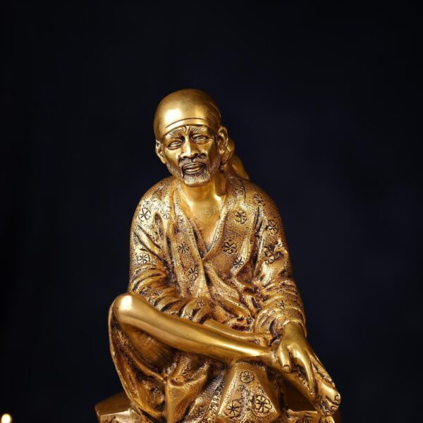 Brass Shirdi Sai Baba Idol Height 15 Inch