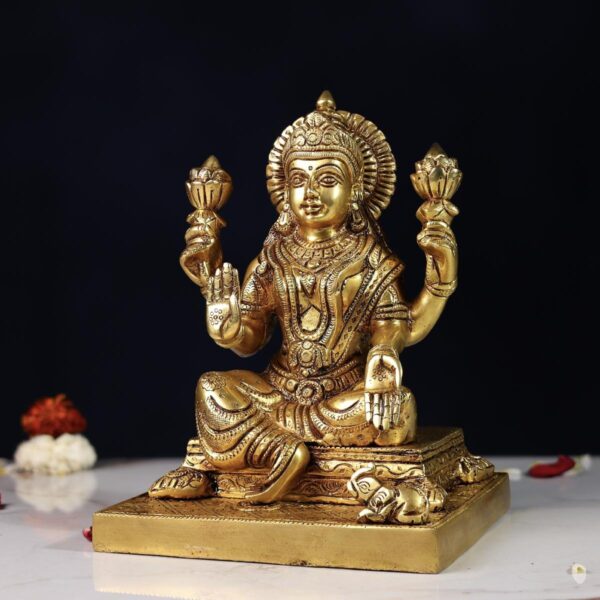 Brass Goddess Laxmi Idol – 9 Inches