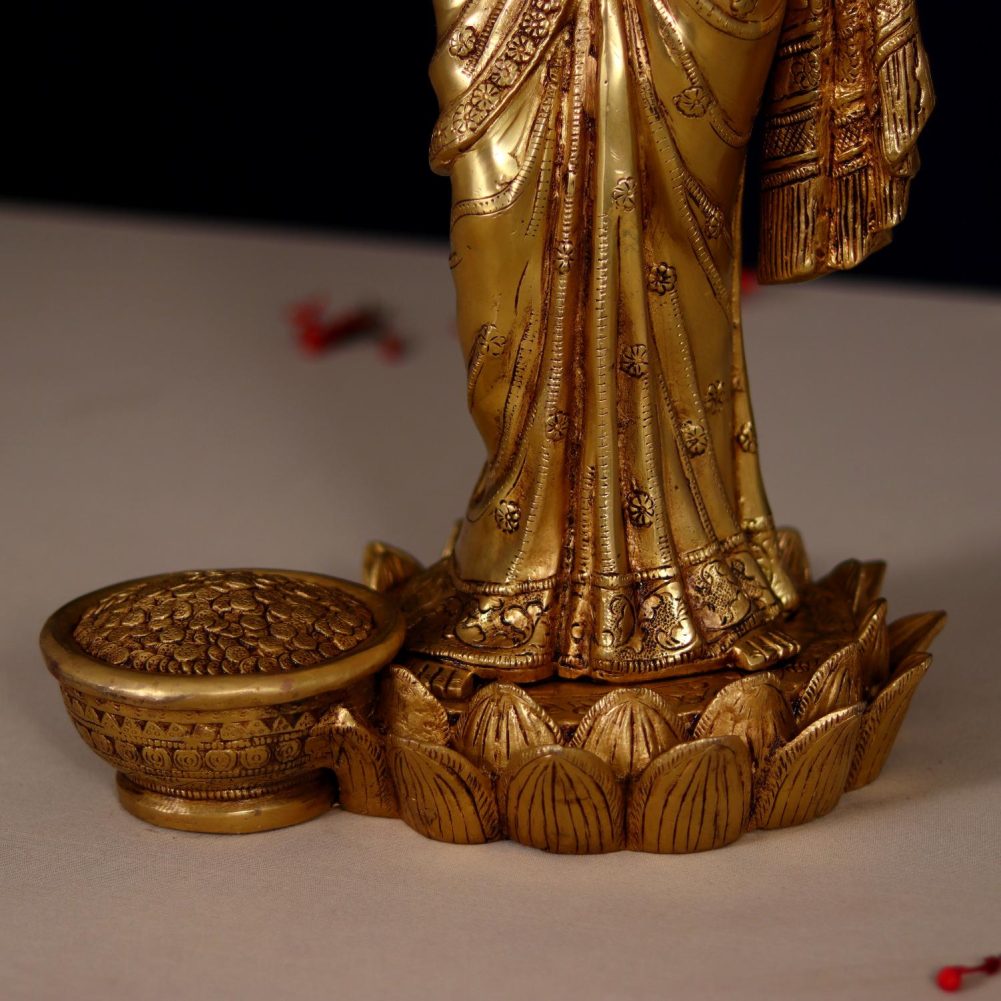 brass goddess lakshmi idol height 24 inches