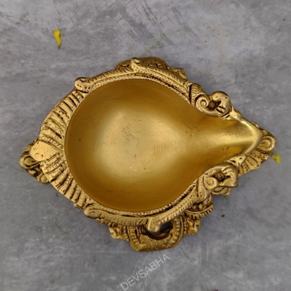 brass oil diya lamp height 3.4 inch