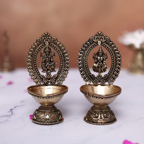 brass ganesh laxmi diya set