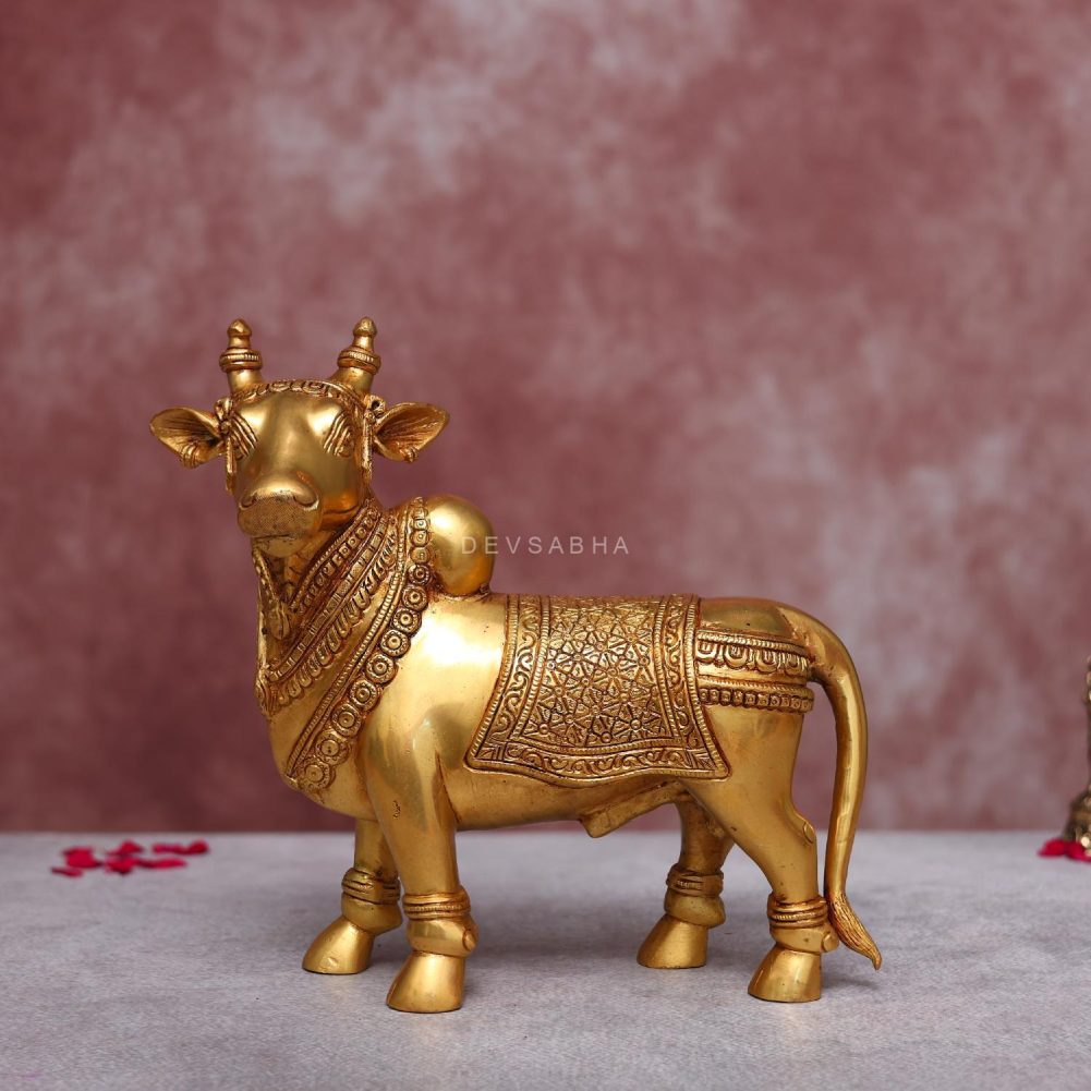 brass nandi statue